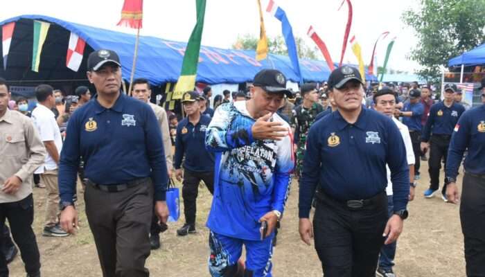 Danlantamal V Dampingi Kasal Buka Kejuaraan Internasional Hard Enduro Kasal Cup (Motocross) Hiu Selatan 7 Tahun 2025