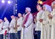 Dzikir, Sholawat, dan Doa di Grahadi : Ribuan Jamaah Syukuri 80 Tahun Kemerdekaan Indonesia