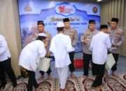 Wujud Peduli Sesama, Humas Polri Berikan Tali Asih Kepada 100 Anak Yatim pada Khataman HUT Ke-74