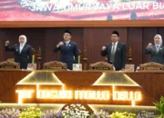 Gubernur Khofifah Tanggapi PA Fraksi DPRD Jatim Terkait BUMD