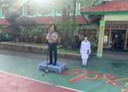 Kapolsek Buduran Jadi Inspektur Upacara di SMAN 1 Sidoarjo, Ajak Bijak Bermedia Sosial dan Kenakalan Remaja