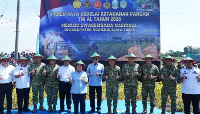 Panglima TNI Pimpin Panen Raya Kedelai Nasional Perkuat Ketahanan Pangan Strategis Indonesia