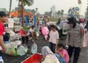 Polwan Polresta Sidoarjo Berikan Pelayanan Humanis di Car Free Day Alun-alun Sidoarjo