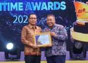 Pangkoarmada II Terima East Java Maritime Awards 2026 Atas Prestasi Koarmada II sebagai Penjaga Kedaulatan Matra Laut Jawa Timur