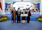 Kembangkan Biomaterial dari Kitosan, Prof Sularsih Dikukuhkan Jadi Guru Besar UHT