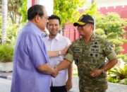Jabat Tangan di Juanda, Danrem Bhaskara Jaya Lepas Susilo Bambang Yudhoyono dengan Kehangatan.