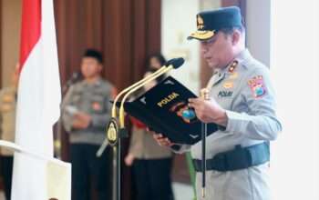 Kapolda Jatim Pimpin Sertijab Kabid TIK dan Sejumlah Kapolres Baru
